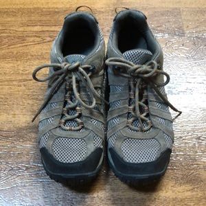 Columbia Men's Redmond Low Hiking Shoes size US 10.5